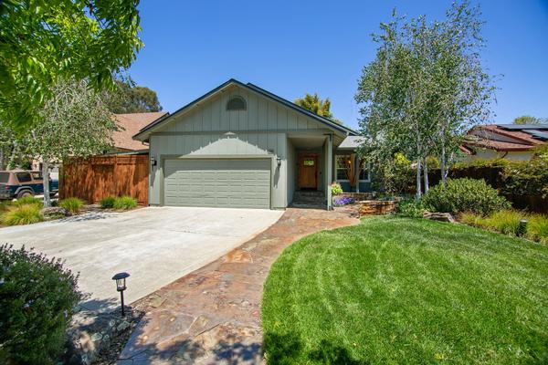 1145 Harper Ct, Santa Cruz, CA 95062
