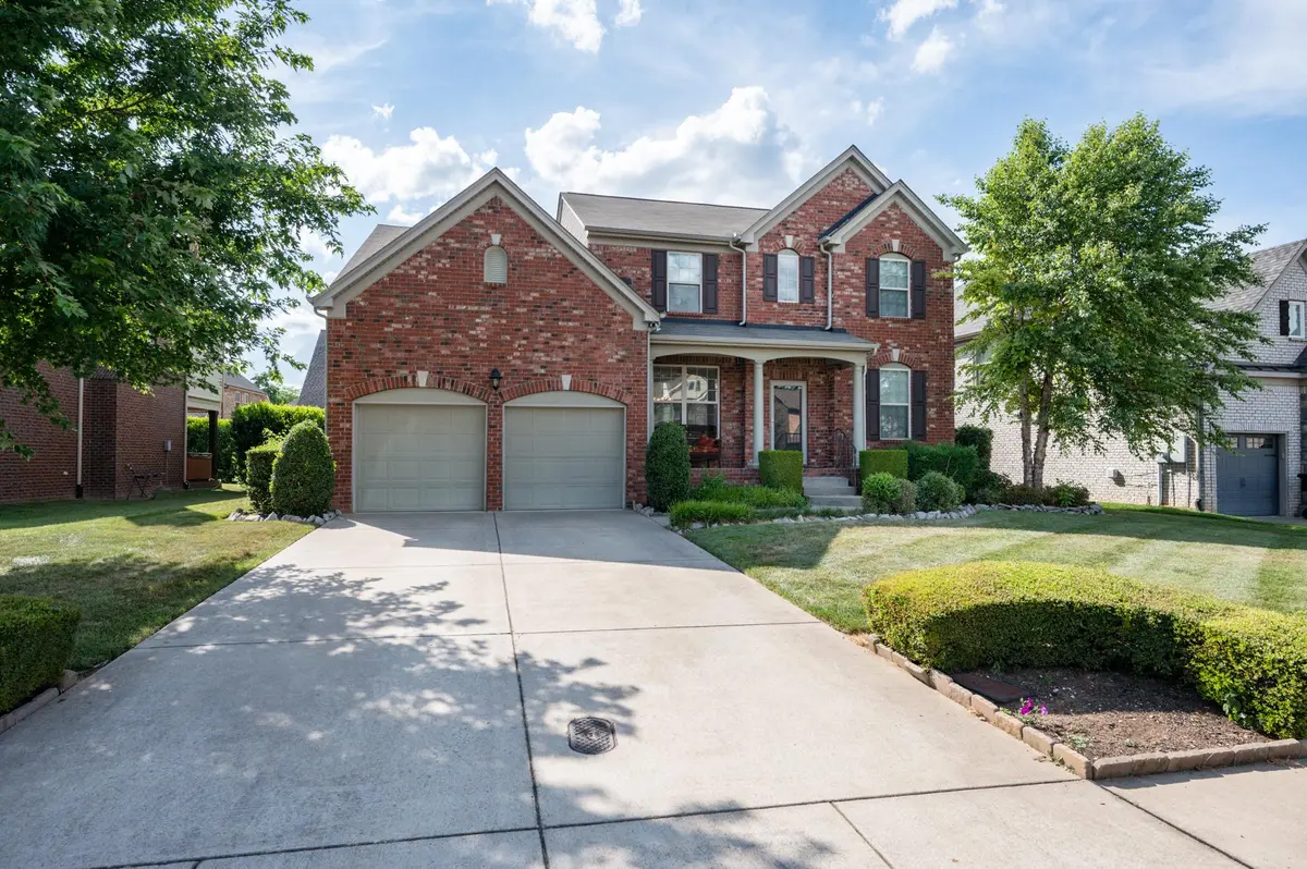 1141 Stockwell Dr, Murfreesboro, TN 37128