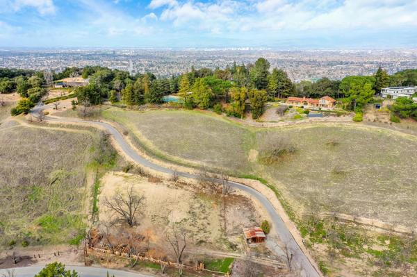 Shannon Rd, Los Gatos, CA 95032
