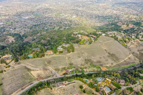 Shannon Rd, Los Gatos, CA 95032