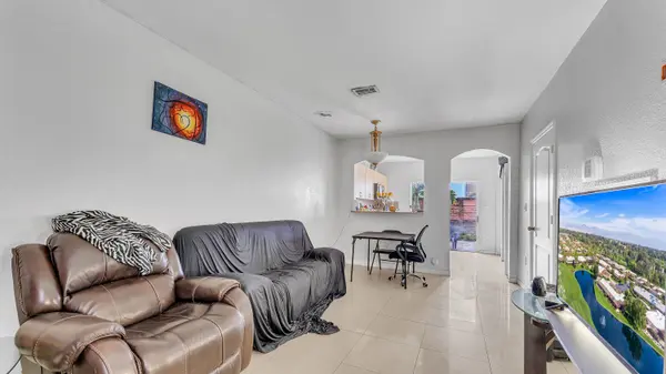 2993 W 80TH ST APT HIALEAH #25, Fl 33018-7252,