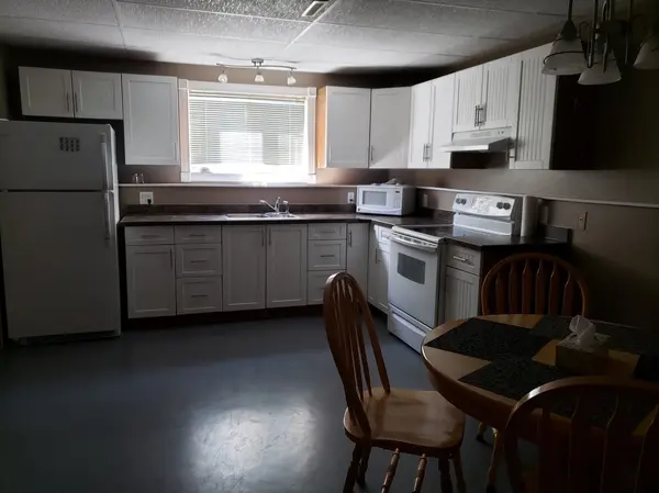 16 Westwood Drive Didsbury AB
