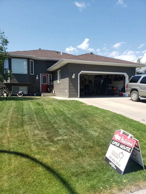 16 Westwood Drive Didsbury AB