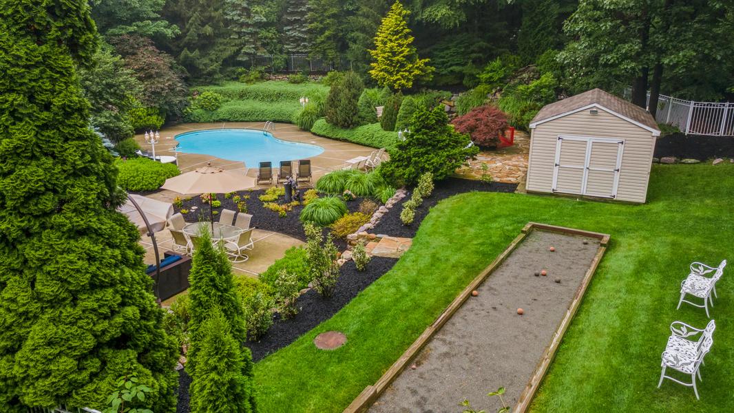 19 Marisa Ct, West Milford, NJ 07480
