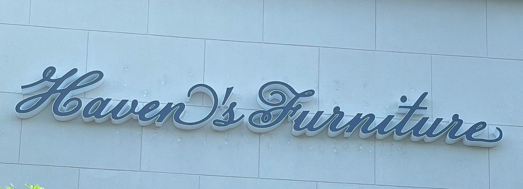 Haven's Furniture Sign
