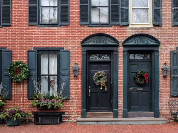 TOP 10 Reasons to List Your Home During the Holidays,Lucido Headquarters