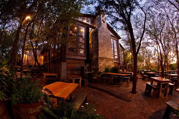 Outdoor Dining in New Braunfels