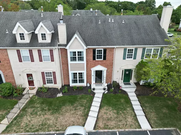 Bridgewater Townhome listed by Tom Ciccarone at REMAX InStyle Realty