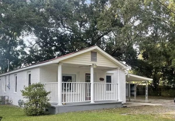 North Charleston House for Sale $250,000,AgentOwned Realty