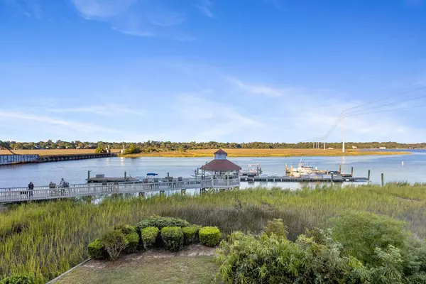 Charleston SC Home for Sale $550,000,AgentOwned Realty