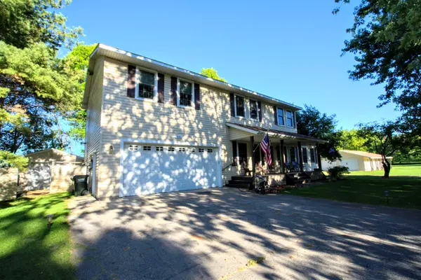 Virtual Tour 4BR/3BA Watkins Home,Chuck Carstensen