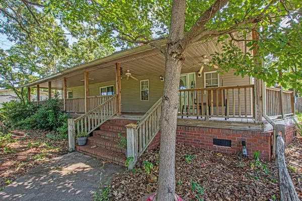 Bonneau SC Home for Sale $425,000,AgentOwned Realty