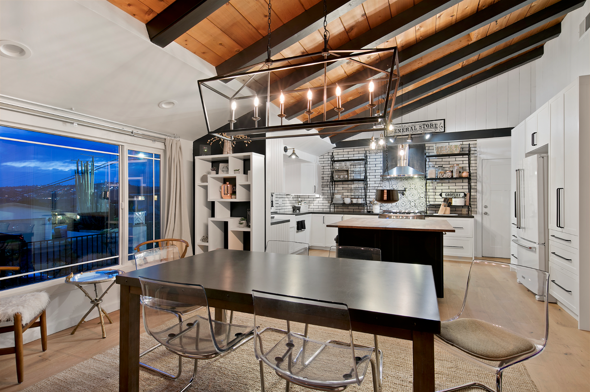 Hunter & Maddox International Inc. Real Estate Agent Richard Combs