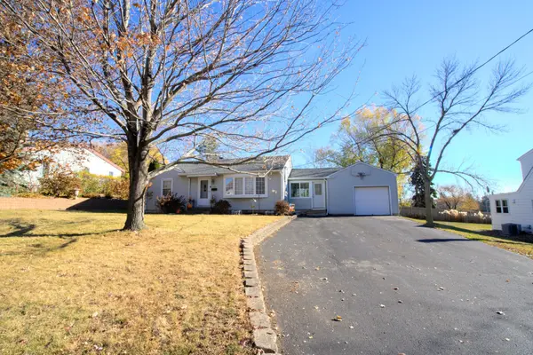 Price Reduced & an Open House Sunday, Nov. 12th 11am-1pm in Minnetonka,Chuck Carstensen
