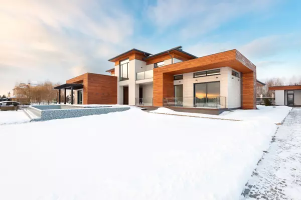 How to Make Selling Your Home This Winter a Breeze ,Cody Walker