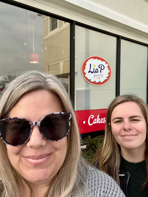 Young's Yums: Lia P Gluten Free,Sara Latta-Young