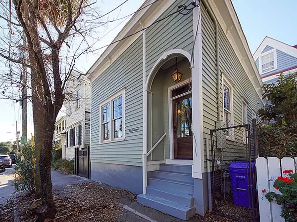 Charleston SC Home for Sale $674,900,AgentOwned Realty