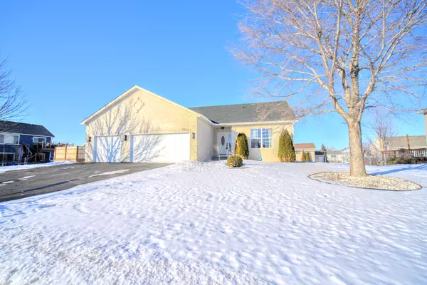 Sophisticated 4BR/3BA Saint Michael Home,Chuck Carstensen