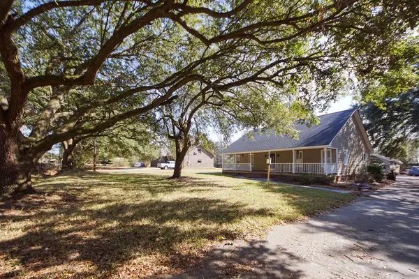 Charleston SC Home for Sale 425,000$,AgentOwned Realty