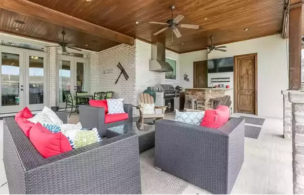 Homes For Sale Perfect For A SuperBowl Party ,John Hendrix