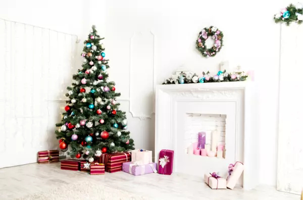 Why You Should Sell During the Holidays,Susan Gardner