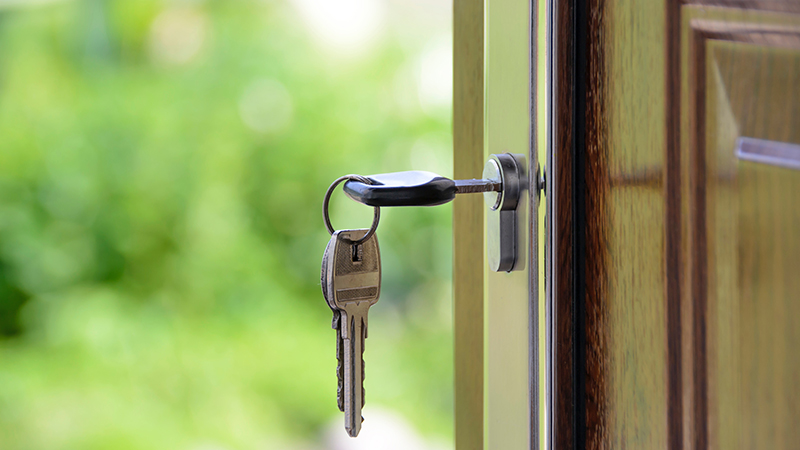 keys to a new home after closing