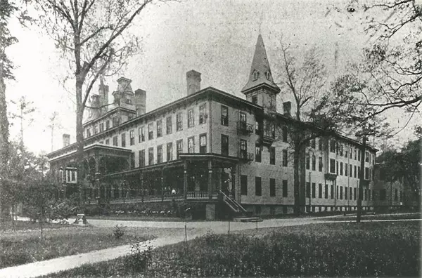 The Pine Forest Inn History,Susan Gardner