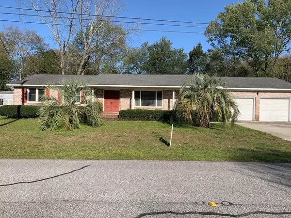 North Charleston SC Home for Sale $365,000,AgentOwned Realty