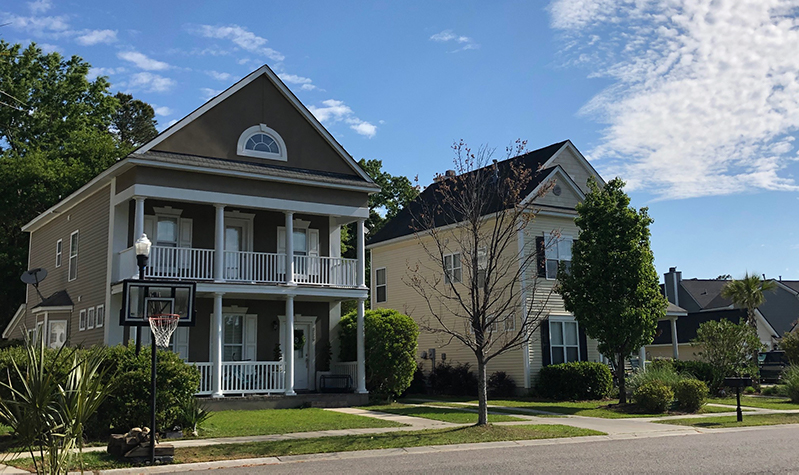 home built on a flat lot in charleston south carolina