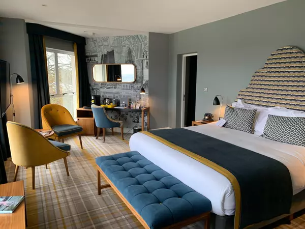TURNING A BEDROOM INTO A LUX BEDROOM