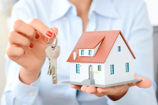 7 Ways Buyers Can Win in a Strong Seller's Market,Bent Danholm