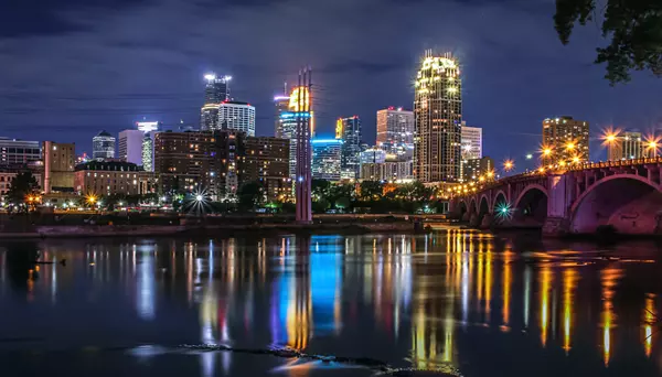 MPLS> for cover photo. tom-conway-tKSYZE5RTzw-unsplash