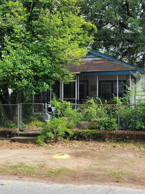 North Charleston SC Home for Sale $350,000,AgentOwned Realty