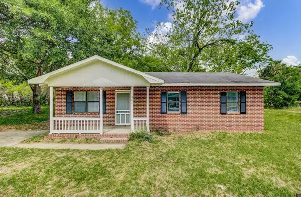 Allendale SC House for Sale $120,000,AgentOwned Realty