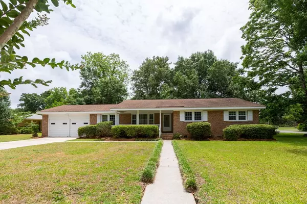 Charleston SC Home for Sale $645,000,AgentOwned Realty