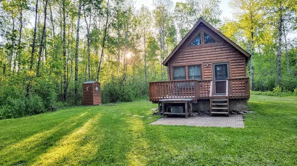 Log Cabin w/5 Acres on Kettle River,Chuck Carstensen