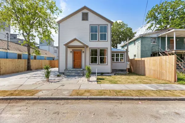 Charleston SC Home for Sale $829,000,AgentOwned Realty