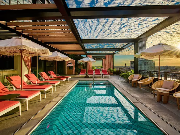 New Orleans Favorites: 7 Rooftop Bars To Try This Summer,Deveney Marshall
