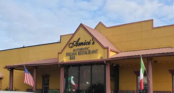 Amici's Italian Bistro - You'll love it!,Linnea Brunckhorst