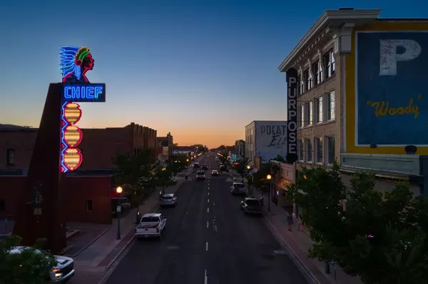 PVP Stock Images - Historic Downtown Pocatello Neon Signs 2022-47-Edit-3