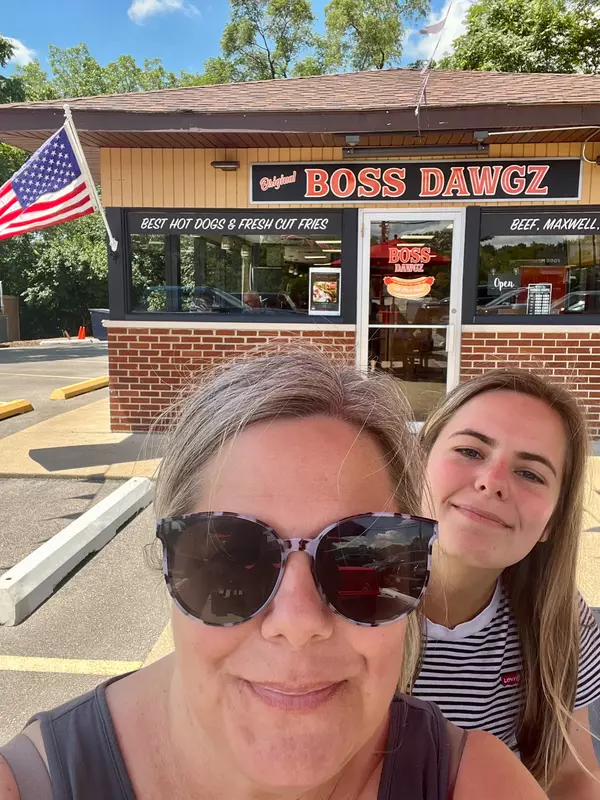 Young Yum's: Boss Dawgs,Sara Latta-Young