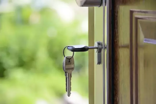 Why Use A Real Estate Agent?,Alex Hugessen