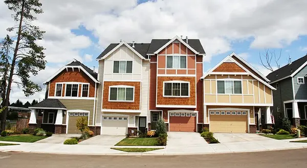 These 3 Graphs Show We Aren't In a Housing Bubble,Lisa Barr