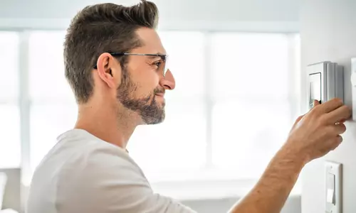 Save energy without shivering or sweating,Frank Heitzer