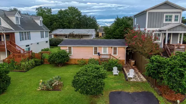 Charleston SC Home for Sale $385,000,AgentOwned Realty