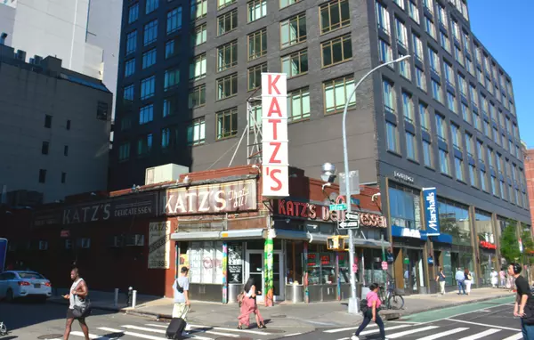 Neighborhood: Lower East Side,William Bekisz