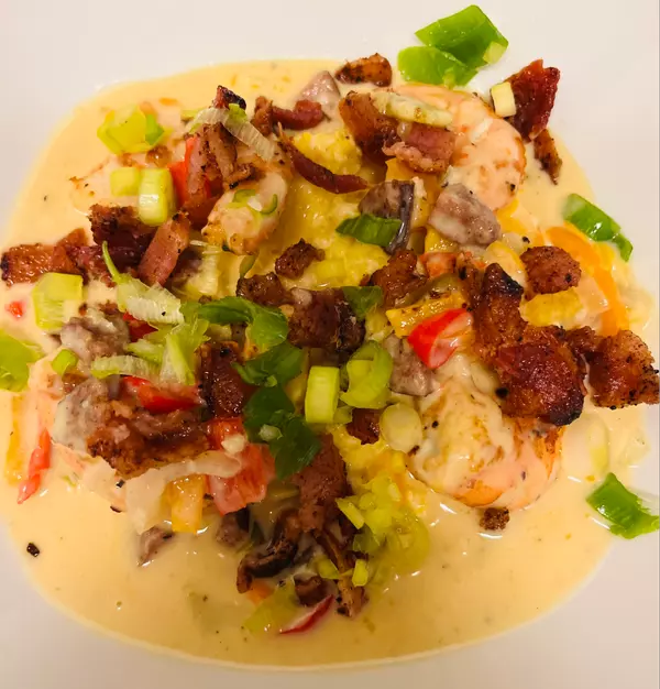 A Charleston's Favorite Shrimp & Grits!,Catherine Despotovic