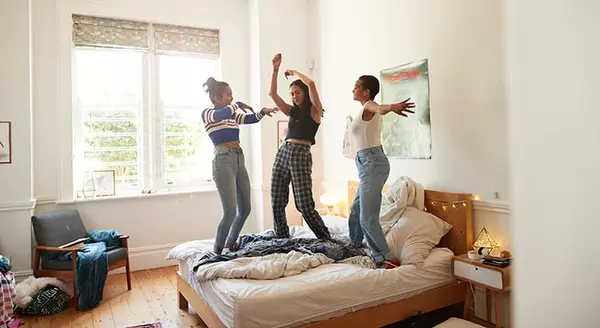 Buyers: You May Face Less Competition as Bidding Wars Ease ,Team Stiles