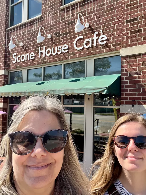 Young's Yums: Scone House Cafe,Sara Latta-Young
