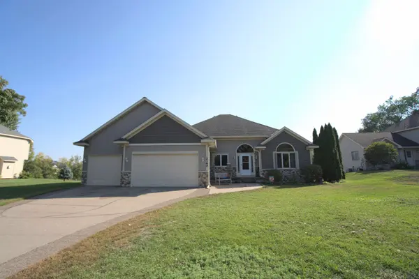 Price Reduced! 5BR/3BA Andover Home,Chuck Carstensen